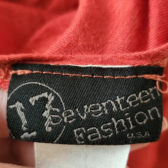 Cold Shoulder Top Size M - Picture 9 of 11